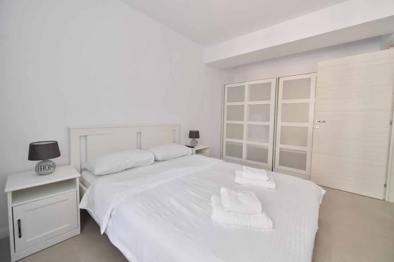 WAVE 3 Promenada Apartments Navodari Bagian luar foto